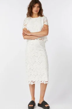 New AWARE Blouse Rosel white