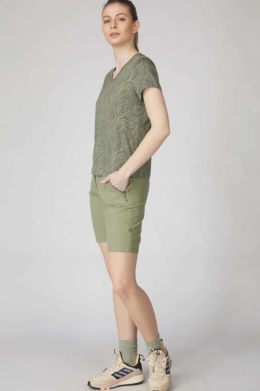 Online Ayacucho T-Shirt Vicki Tee Ss W Moss Leaf Doodles