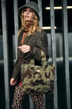 Lavatera Hat-Barts Hot