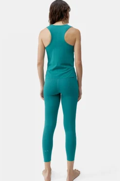 Top Keira-Born Living Online