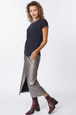 Pamila-B.Young Discount