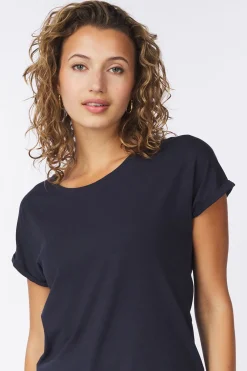 Pamila-B.Young Discount