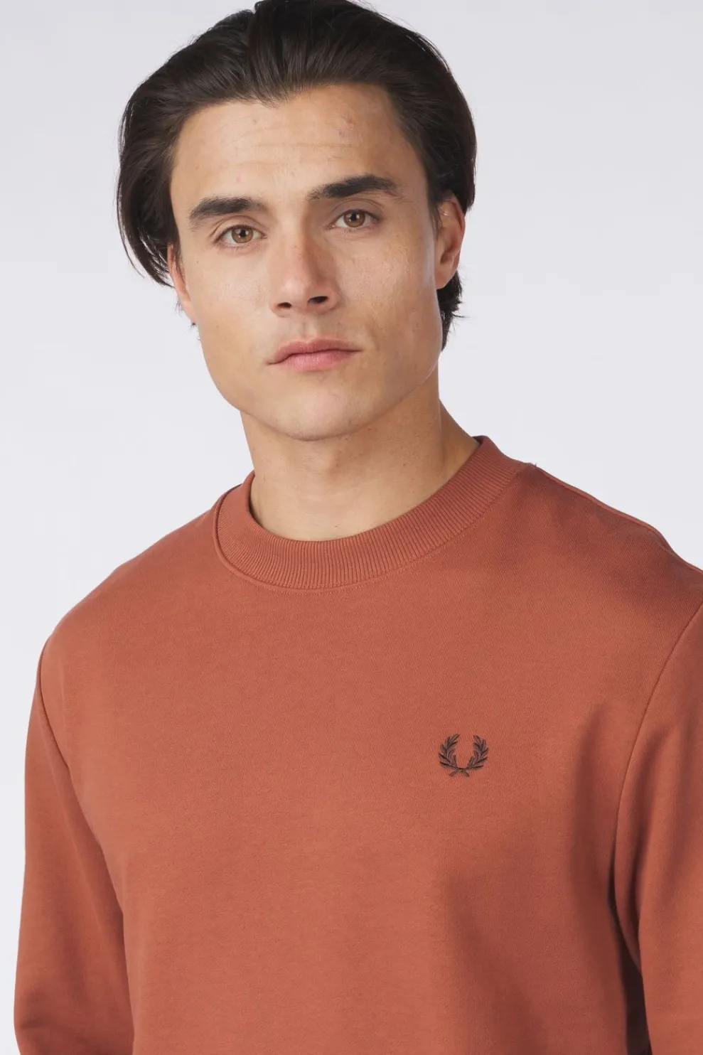 Outlet Fred Perry Trui Crew Neck Cinnamon