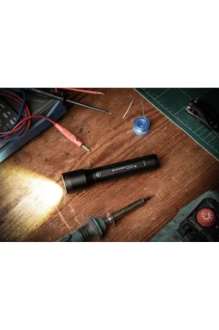 Outlet Ledlenser Zaklamp P7R Core black