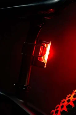 Fietsverlichting Strip Drive 300+ Rear-Lezyne New