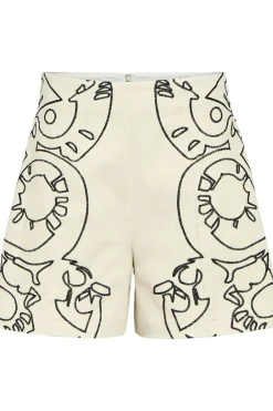 Short Maple-Object Clearance