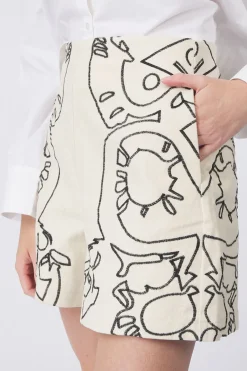 Short Maple-Object Clearance