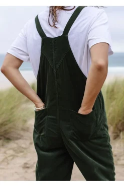 Outlet Passenger Clothing ltd Broek Meadows Cord Dungarees Fir Tree