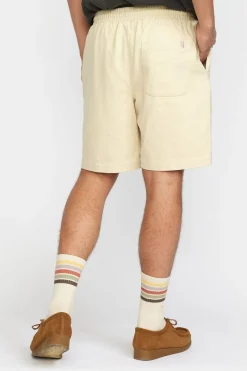 Short 4054-Revolution Hot