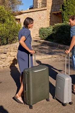 New Samsonite Upscape Spinner 75 Exp Climbing Ivy