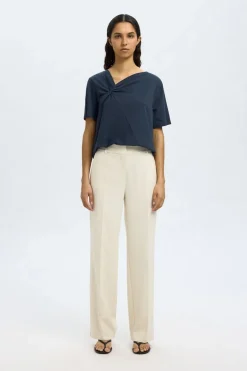 T-Shirt Mila Twisted-Selected Clearance