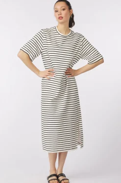 Fashion Soaked in Luxury Jurk Slingina White And Black Stripe