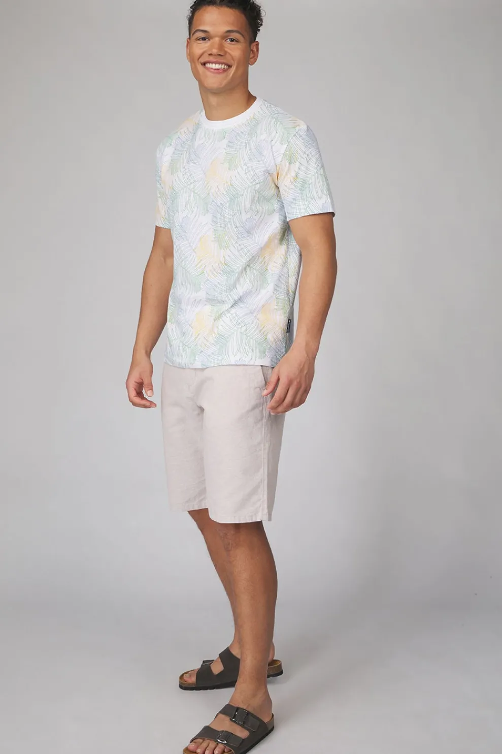 Discount Tom Tailor Short 1040229 White Multicolor Leaf Design