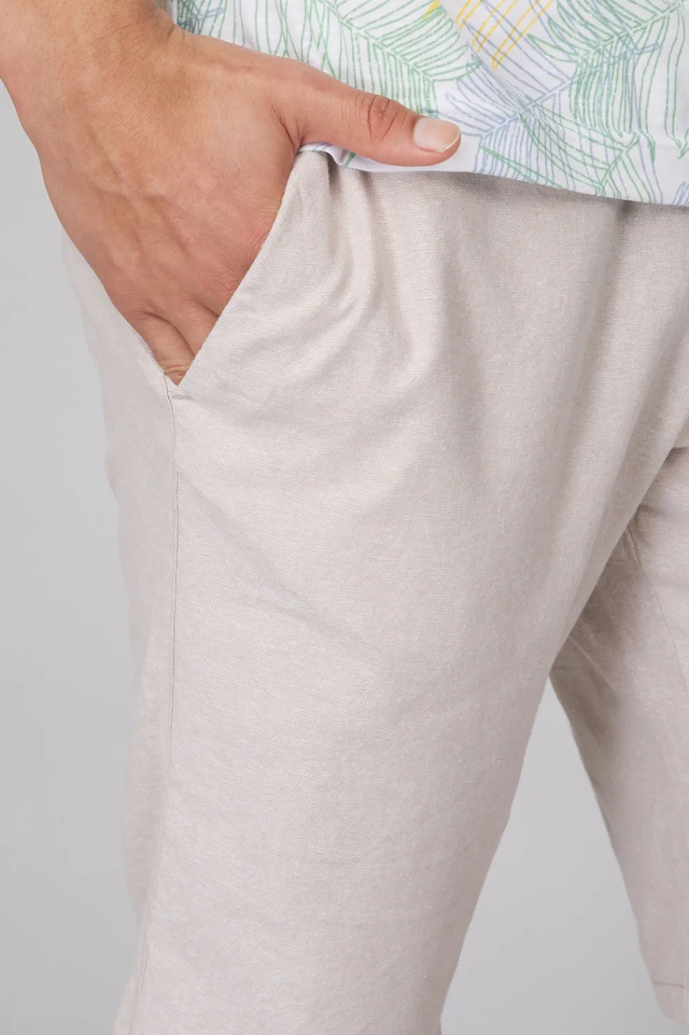 Discount Tom Tailor Short 1040229 White Multicolor Leaf Design