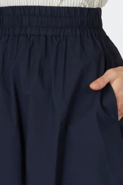 Rok Conan-Yerse Fashion